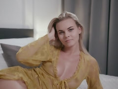 Cul, Blonde, Doigter, Béant, Branlette thaïlandaise, Solo, Adolescente, Nénés