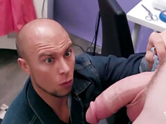 Kont, Grote lul, Grote mammen, Pijpbeurt, Diep in de keel, Hardcore, Geschoren, Tatoeage