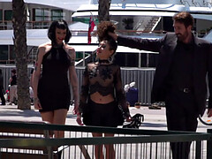 18 jahre, Domination, Weibliche domination, Milf, Herrin, Im freien, Öffentlich, Jungendliche (18+)