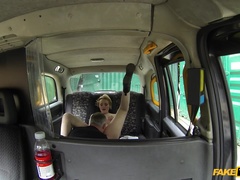 Mamada, Coche, Engañando, Corrida, Penetracion con dedos, Pajear, Al aire libre, Coño