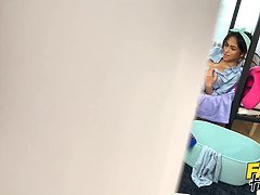 Cunnilingus, Británico, Semen en la boca, Estilo perrito, Lamidas, Orgasmo, Pequeña, Coño