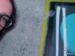 Leie, Blasen, Paar, Hundestellung, Handjob, Hd, Pov, Öffentlich