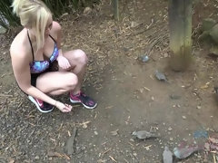 Пляж, Блондинки, Подружка, Киски, Бритые, Короткая стрижка, Курящие, Сиськи