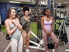 デカ尻, デカチン, フェラチオ, バック, ジム, 異人種間, 自然山雀, ティーン