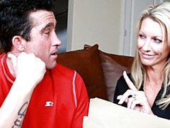 Grosse bite, Gros seins, Blonde, Sucer une bite, En levrette, Mère que j'aimerais baiser, Nénés, Épouse