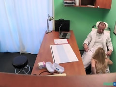 素人, イく瞬間, 指いじり, なめる, 看護婦, オフィス, オマンコ, ユニフォーム