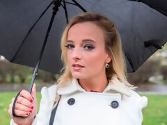 69, Noire, Blonde, Sucer une bite, Branlette thaïlandaise, Interracial, Embrassement, Jarretelles