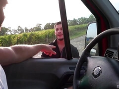 お尻, デカチン, デカパイ, 茶髪の, 車, ぽちゃ, 淫乱熟女, オッパイの