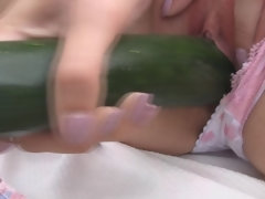 Acercamiento, Extremo, Lencería, Orgasmo, Solo, Medias largas, Juguetes, Bajo la falda