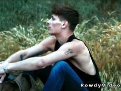 Anal, Sucer une bite, En levrette, Homosexuelle, Branlette thaïlandaise, Branler, Muscle, Tatouage