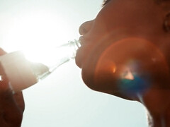 Grosser schwanz, Grosse titten, Schwarz, Blasen, Braunhaarige, Schwanz, Würgen, Interrassisch