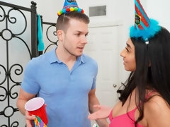 Grosse titten, Blasen, Braunhaarige, Spermaladung, Handjob, Latina, Lecken, Jungendliche (18+)