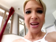 In den arsch, Grosser arsch, Blondine, Kehlenfick, Milf, Schlucken, Flotter dreier, Titten