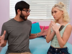 Arsch, Blondine, Blasen, Handjob, Lecken, Muschi, Rasiert, Tätowierung