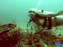 Tetas grandes, Morena, Masturbación, Madres para coger, Desnudo, Coño, Tetas, Mojado