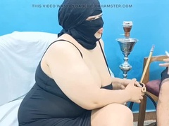 18 jahre, In den arsch, Arabisch, Arsch, Ehemann, Milf, Mutti, Schlampe