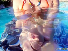 Arsch, Bikini, Blondine, Aufs gesicht abspritzen, Handjob, Piercing, Muschi, Titten