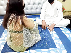 Hot Pakistani Bhabhi Fucked Hard for Gift - Desi Sex with Hindi Audio