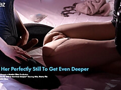 Blond, Bruinharig, Seksspeelgoed, Vingeren, Moeder die ik wil neuken, Panty, Kousen, Voorbinddildo