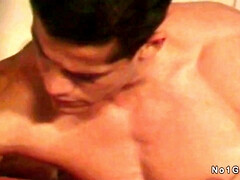 Noire, Sucer une bite, Homosexuelle, Branlette thaïlandaise, Interracial, Muscle, Suçant, Plan cul à trois