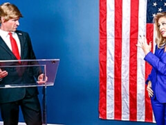 Grote kont, Grote mammen, Blond, Pijpbeurt, Handbeurt, Moeder die ik wil neuken, Geschoren