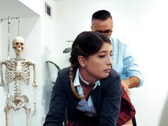 Anal, Doigter, Bâillonner, Béant, Branlette thaïlandaise, Léchez, Fessée, Tatouage