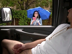 Sucer une bite, Brunette brune, Bus, Lunettes, Hard, Hd, Public, Adolescente