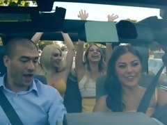 Rubia, Coche, Estilo perrito, Ffm, Pajear, Sexo duro, Orgía, Adolescente