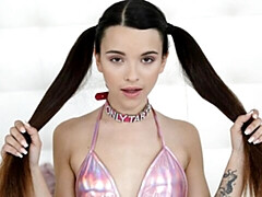 18 jaar, Enthousiasteling, Kont, Masturbatie, Natuurlijke tieten, Klein, Strippen, Tiener