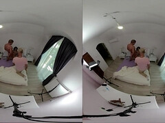 69 negenenzestig, Grote lul, Grote mammen, Bruinharig, Sperma in gezicht, Hardcore, Logement, Biljart