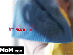 Grote mammen, Blond, Stel, Hondjeshouding, Hardcore, Moeder die ik wil neuken, Gezichtspunt, Tieten likken