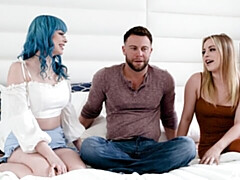 Спальня, Большая жопа, Большой член, Большие сиськи, Минет, Собачьи