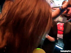 Club, Groupe, Lesbienne, Masturbation, Fête, Public, Softcore, Fils