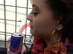 Anal, Sucer une bite, Éjaculation interne, Branlette thaïlandaise, Chatte, Rasée, Douche, Maigrichonne