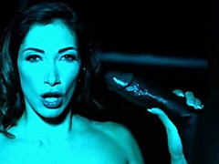 デカ尻, デカチン, デカパイ, 茶髪の, 手コキする, 異人種間, なめる, オナニー