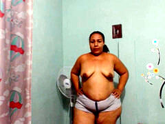 Grote kont, Latijnse vrouw