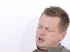 Grosse titten, Braunhaarige, Hochschule, Kehlenfick, Schwanz, Hardcore, Interrassisch, Natürlichen titten