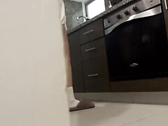 Amateur, Tromperie, Époux mari, Cuisine, Fille latino, Lesbienne, Lingerie, Chatte