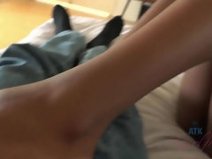 デカ尻, デカパイ, 黒人, 中出し, 足コキ, 彼女, 手コキする, ガリガリ