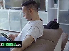 18 jaar, Pijpbeurt, Diep in de keel, Handbeurt, Hardcore, Likken, Orgasme, Tiener