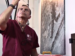 Médecin, Homosexuelle, Fille latino, Mature, Maigrichonne, Uniforme