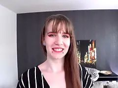 In den arsch, Blasen, Kehlenfick, Lecken, Lingerie, Pov, Rau, Jungendliche (18+)