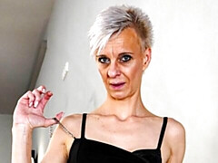 Leie, Blondine, Fingern, Masturbation, Reif, Natürlichen titten, Entkleiden, Titten