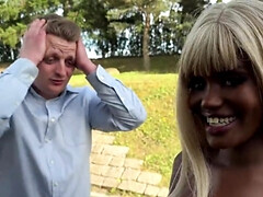 Noire, Sucer une bite, Noir ébène, Branlette thaïlandaise, Hd, De plein air, Actrice du porno, Pov