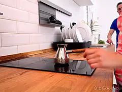 Beauté, Sucer une bite, Doigter, Hd, Cuisine, Culottes ou slips, Petite femme