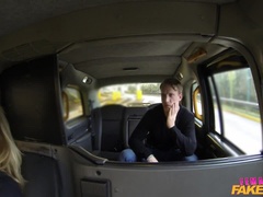 Sucer une bite, Voiture, Faciale, Branlette thaïlandaise, Léchez, Pov, Chatte, Avaler