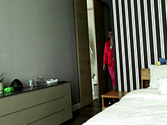 Leie, Blasen, Spermaladung, Fetisch, Handjob, Absätze, Pov, Satin