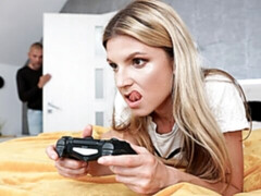 Gamer Girl Focus