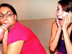 Blondine, Cfnm, Spermaladung, Lecken, Dürr, Rock, Jungendliche (18+), Flotter dreier