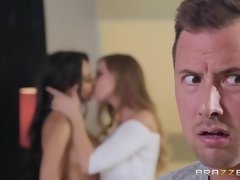 ベッドルーム, デカ尻, デカパイ, ブロンド, ぽちゃ, チン, オマンコ, 三人